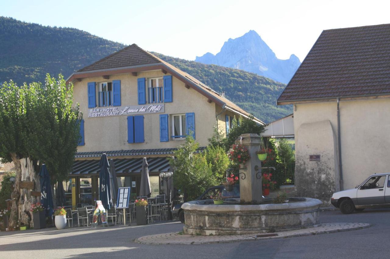 Hotel L'Envie Des Mets Lus-la-Croix-Haute Exterior photo